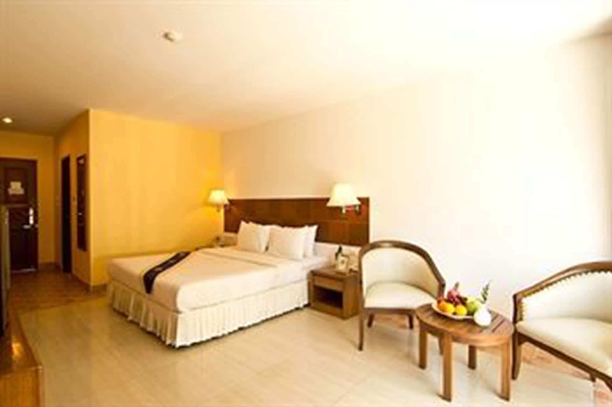 Best Beach Villa Pattaya Exterior foto